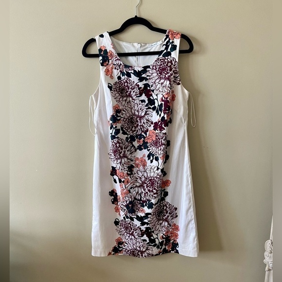 RICKI'S White Floral Sheath Dress Size 10 - Picture 4 of 10